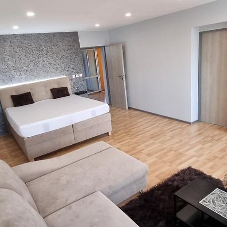 Apartman Viktorie Apartment Mikulov Luaran gambar