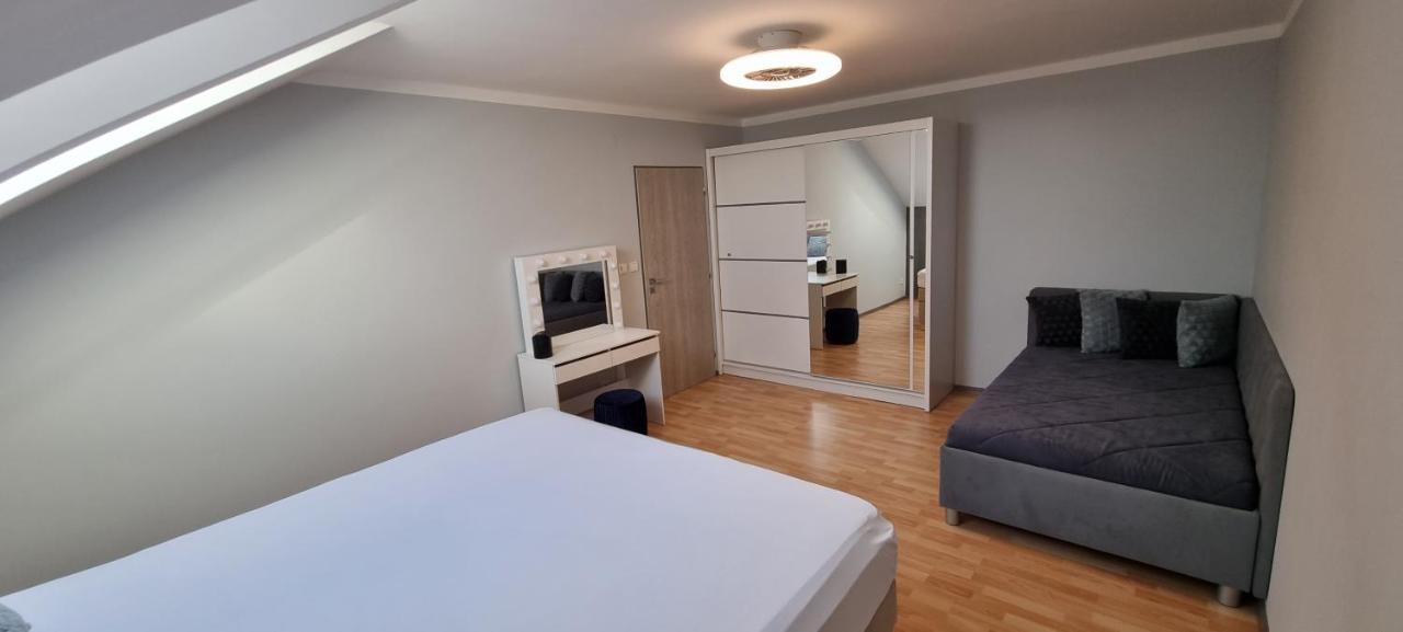 Apartman Viktorie Apartment Mikulov Luaran gambar