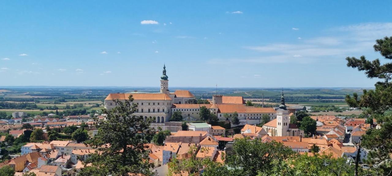 Apartman Viktorie Apartment Mikulov Luaran gambar